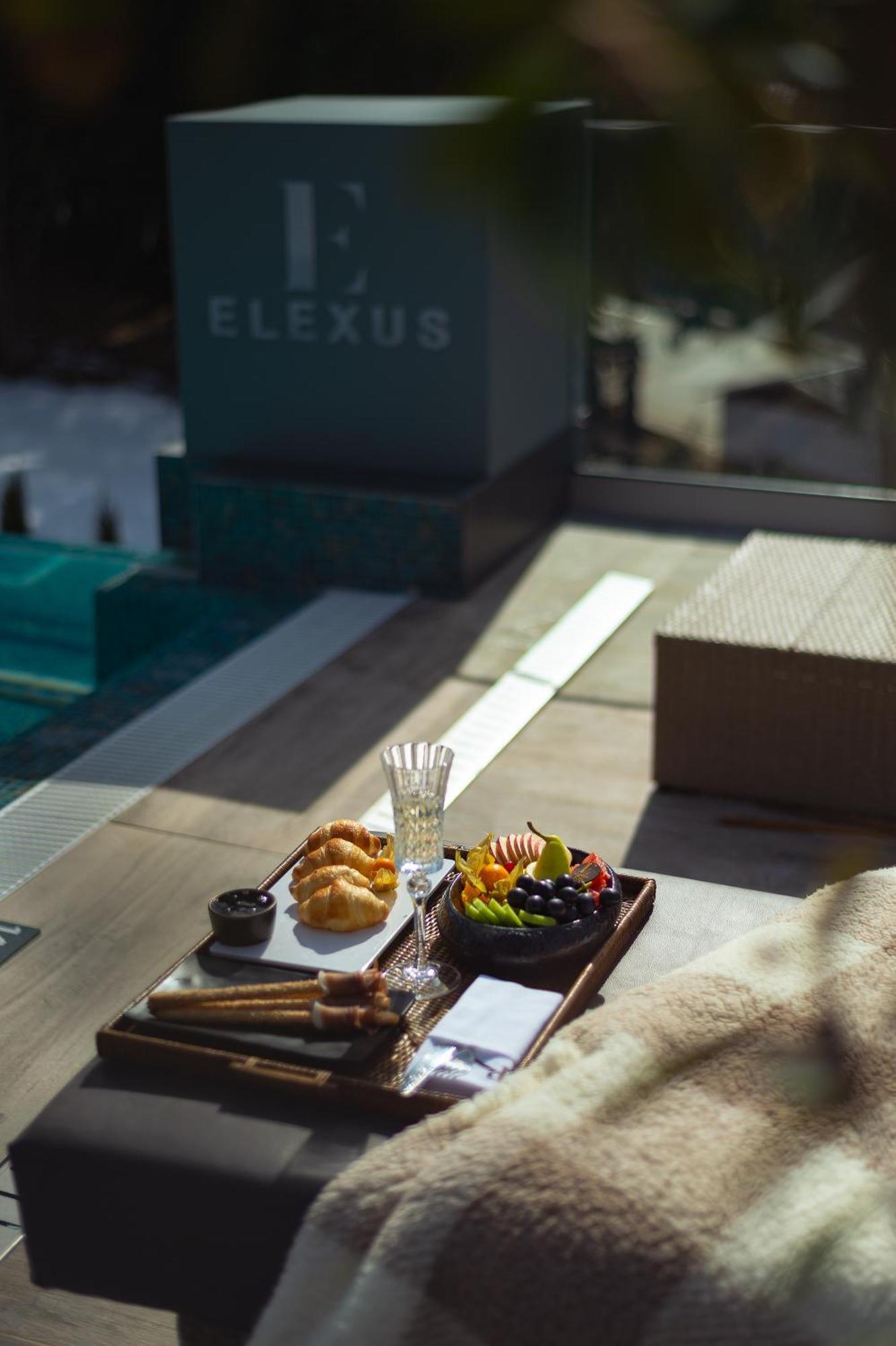 Elexus Boutique Hotell Predeal Eksteriør bilde